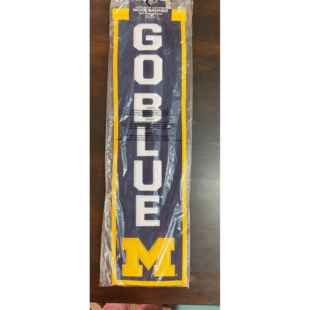 NWT Michigan Wolverines NCAA Fanatics WinCraft Go Blue Wool 8x32 Wall Banner